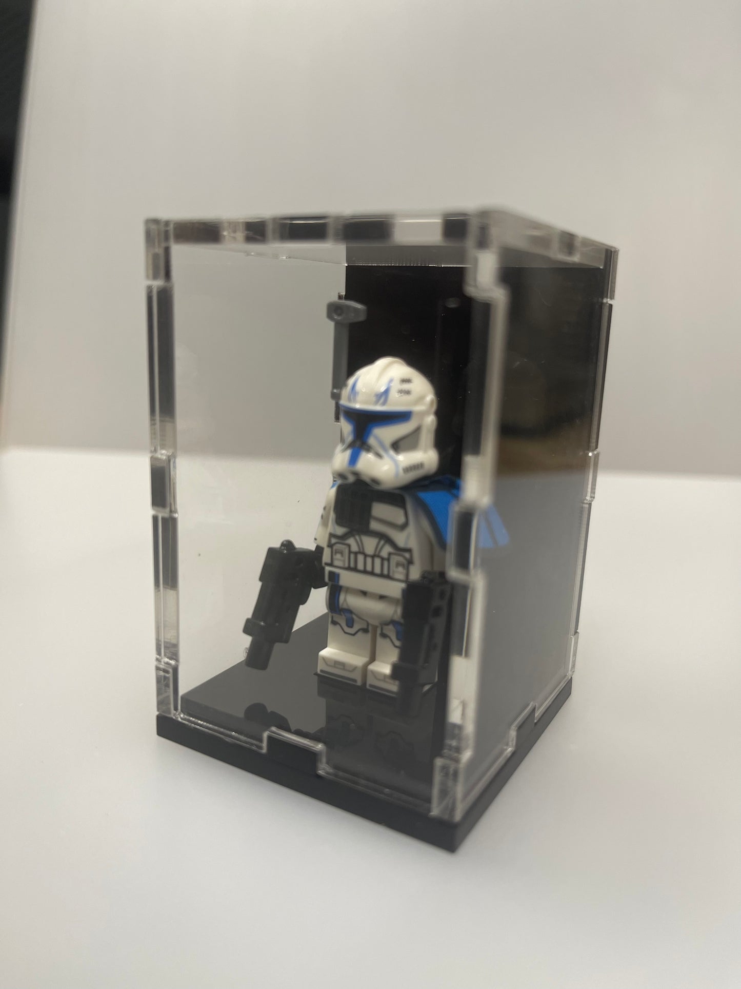 Minifigure Acrylic Display Case
