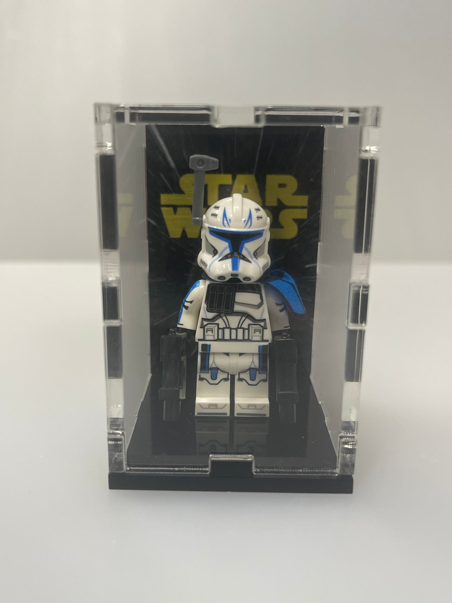 Minifigure Acrylic Display Case - With Backdrop Image