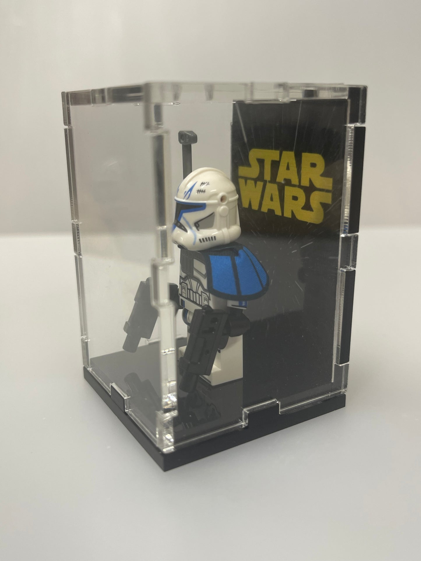 Minifigure Acrylic Display Case - With Backdrop Image