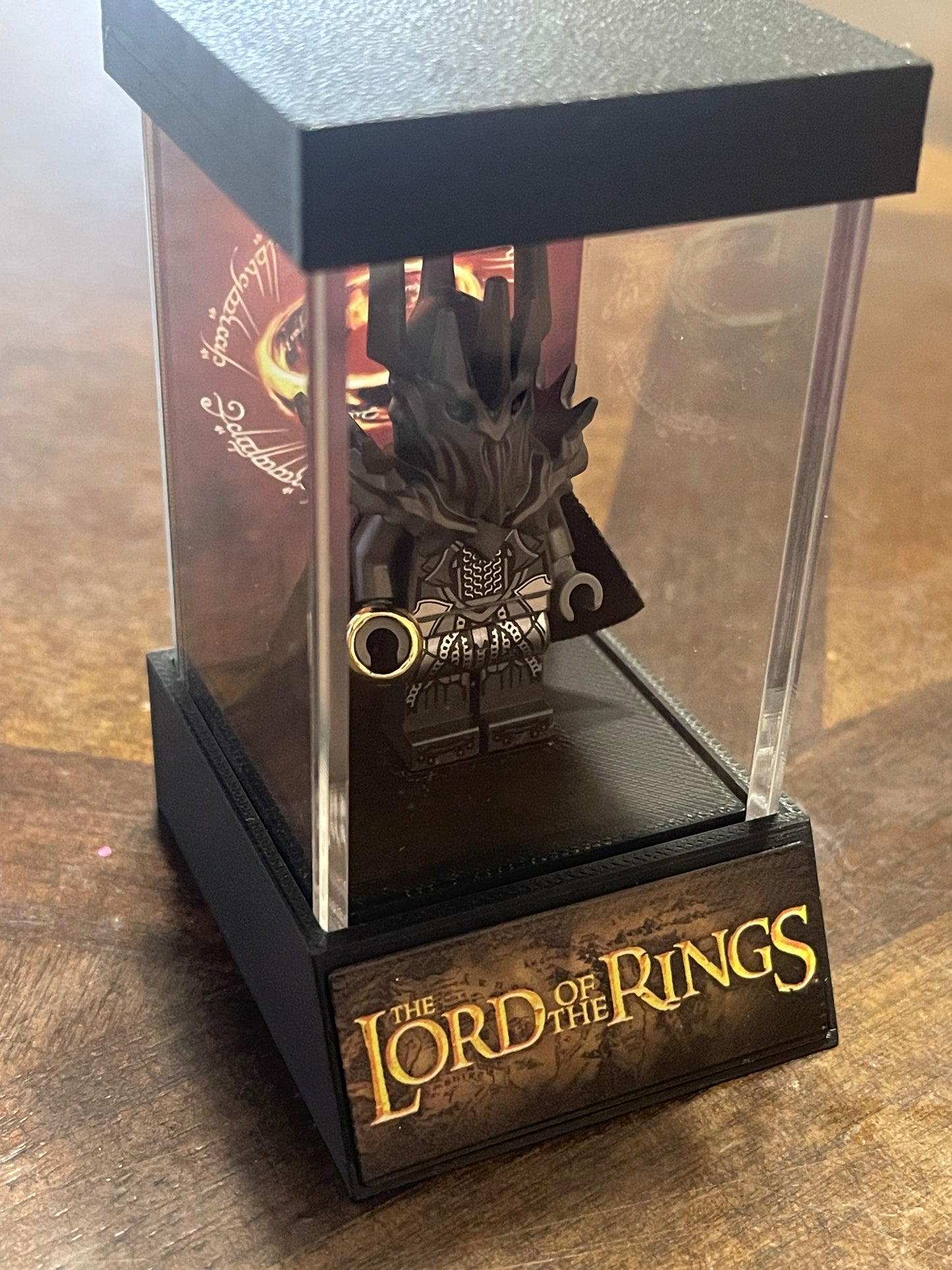 Single Figure Display Case